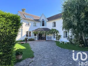 Maison à Noisy-le-Roi (78590)