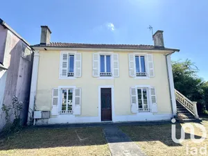 Appartement à Gelos (64110)