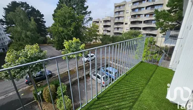 Apartment in Nantes (44300)