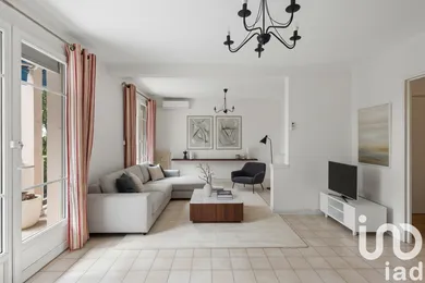 Apartment at Aix-en-Provence (13080)