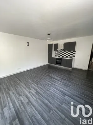 Appartement à Saint-Maximin (60740)