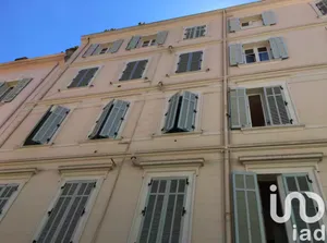 Building at Cannes (06400)