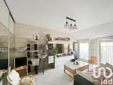 Apartment at Montfermeil (93370)