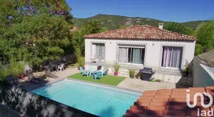 Maison traditionnelle à Saint-Zacharie (83640)