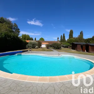 House at Saint-Vivien-de-Médoc (33590)