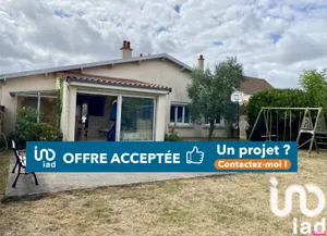 House at Pont-Saint-Martin (44860)