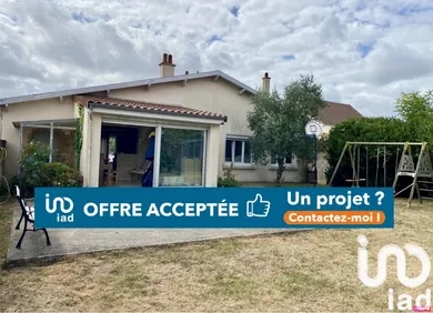 House at Pont-Saint-Martin (44860)