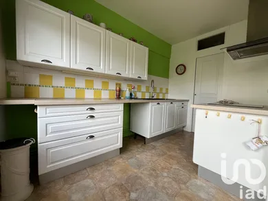 Apartment in Reims (51100)