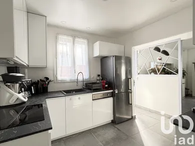 House at Vaujours (93410)