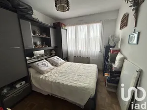 Apartment at Bondy (93140)