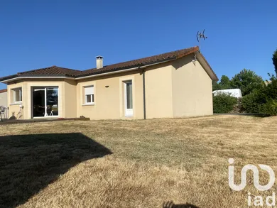 Maison à Rochechouart (87600)