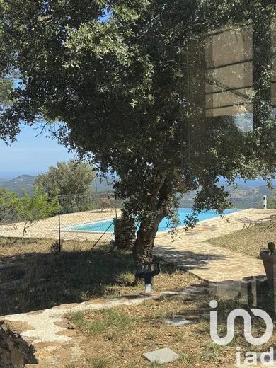 Maison de campagne à La Garde-Freinet (83680)