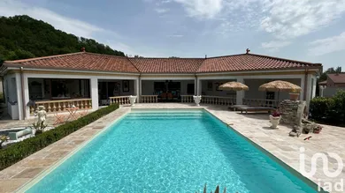 House at Saint-Vincent (63320)