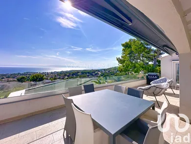 House at Bandol (83150)