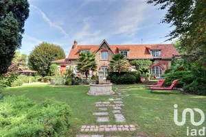 Mansion at Luzancy (77138)