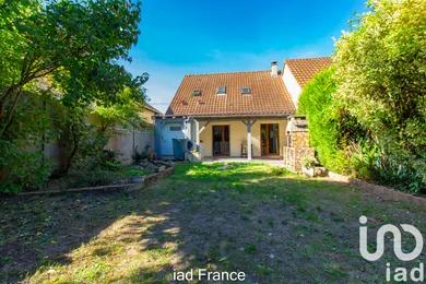 Traditional house at Les Mureaux (78130)