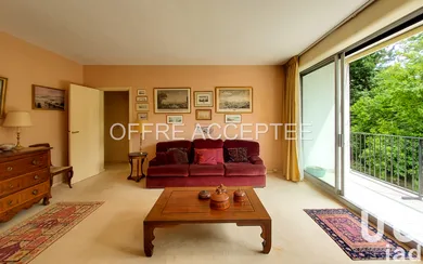 Apartment at Vaucresson (92420)