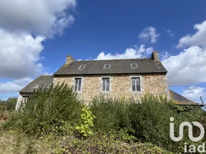 House in PRAT (22140)