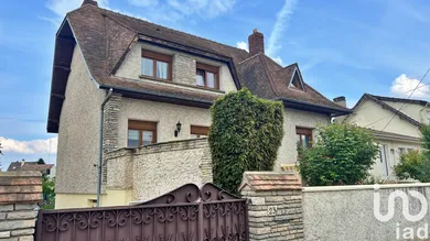 Traditional house at Morangis (91420)