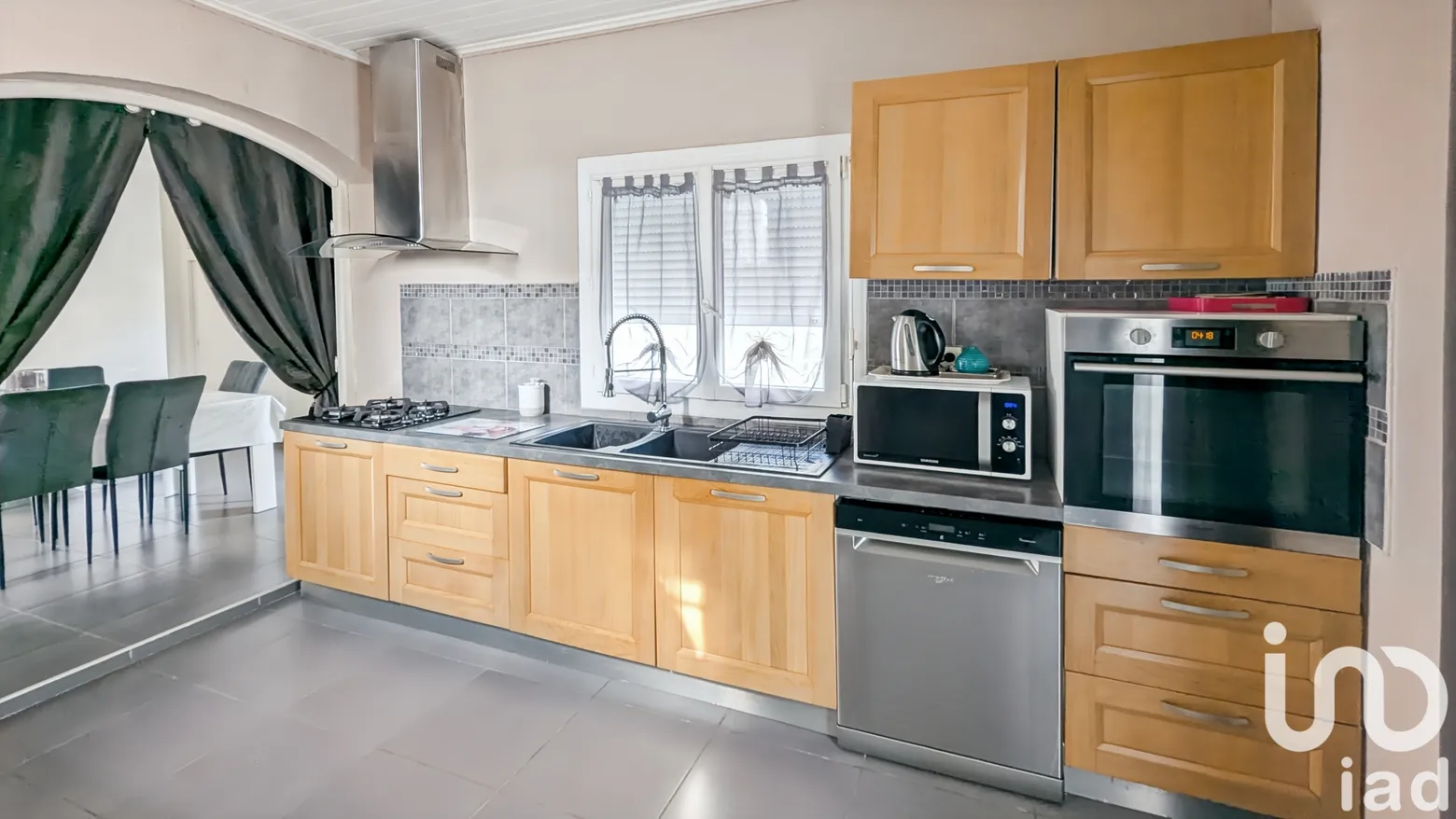 Vente maison à BAGNOLS SUR CEZE (30200) : maison 4 pièces 105 m² - 2089620 — 2