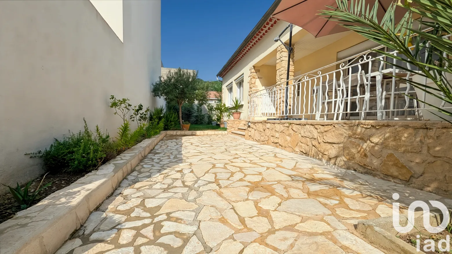 Vente maison à BAGNOLS SUR CEZE (30200) : maison 4 pièces 105 m² - 2089620 — 3