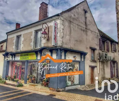 Building at COUR-CHEVERNY  (41700)