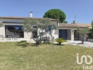 Traditional house at Saint-Rémy-de-Provence (13210)