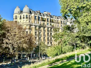 Apartment at Paris (75019)