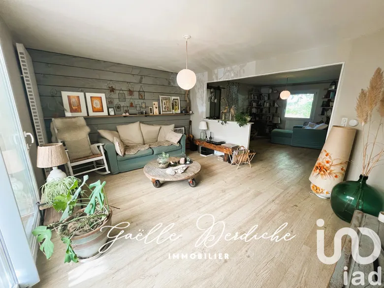 Maison 8 pièces 213 m² · à Chevannes · 213 m² · 270 000 €