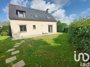 House in Maen Roch (35460)