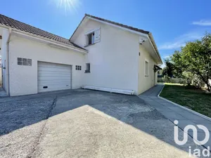 House at Rives (38140)