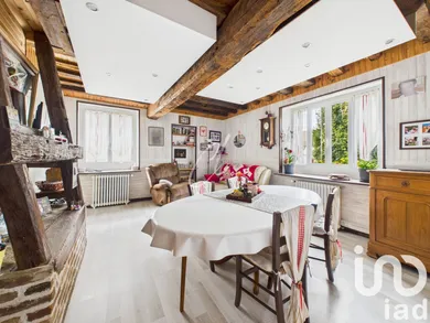 Village house at Vallery (89150)