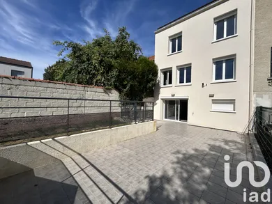 Maison de ville à Châlons-en-Champagne (51000)