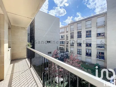 Appartement à Paris (75015)