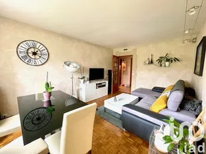 Appartement à Coubron (93470)