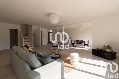 House at Saint-Cloud (92210)