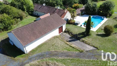 Domaine à thure (86540)