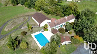 Domaine à thure (86540)