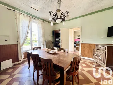 House in Crouy (02880)