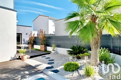 Architectural house at Caveirac (30820)