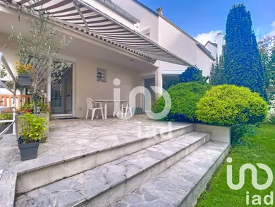 Maison d'architecte à Saint-Maur-des-Fossés (94100)