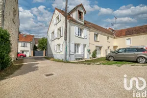 Village house at Chambry (77910)