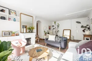 Apartment at Paris (75011)