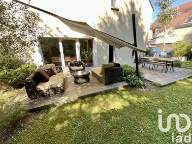 House at Toussus-le-Noble (78117)