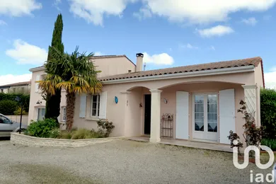 Architectural house in Chauvigny (86300)