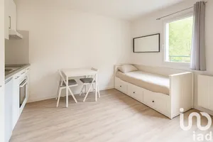 Apartment at Meudon (92190)
