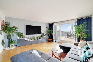 Apartment at Drancy (93700)