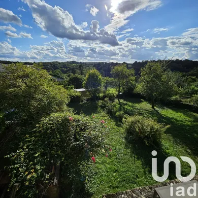 Maison de village à Noyers-Pont-Maugis (08350)