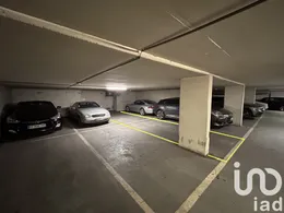 Parking à Paris (75003)
