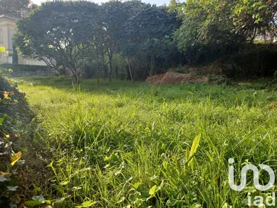 Terrain à bâtir à Pujols (33350)